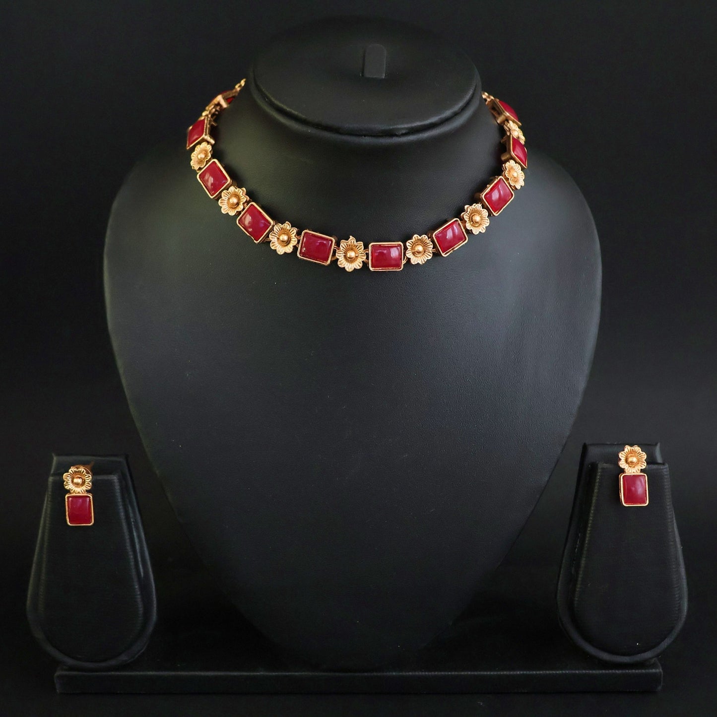 Designer fancy Gold Polish Embroiled Stone Party Wear Antique Short Necklace Set